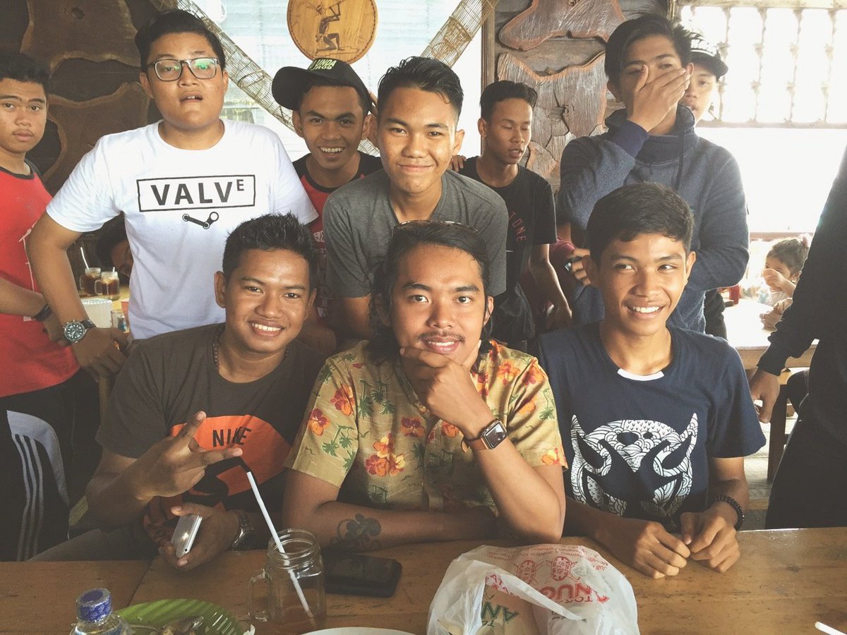 RayiNurhada's tweet photo. Kami atas nama @StandUpSampit  berterimakasih pada @Dodit_Mulyanto telah meluangkan waktu untuk ke tempat kami😊 https://t.co/gecgX3IH5V