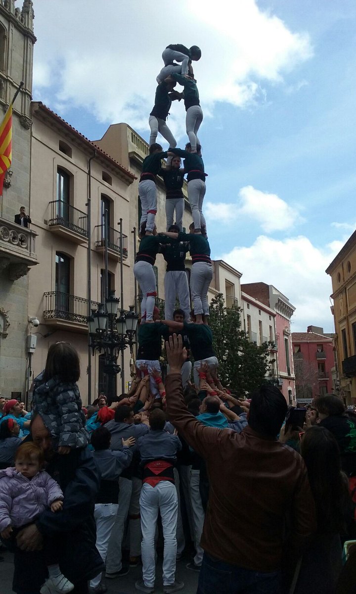 escaldats's tweet photo. Aletes d'avui a la Diada del Local #Terrassa p4 caminat 3d7 id4d7 4d7 4d6p p5! Estrenes a terços i a canalla! #hapis https://t.co/uUe9ysRWlU