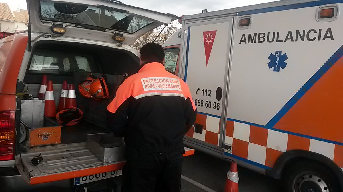 IzanJart's tweet photo. De guardia hasta las 22:00 en @proterivass Con VPI. @112cmadrid @VOSTmadrid 😊😊😊 Para lo que querais 916666096 https://t.co/eqo7O76UtO
