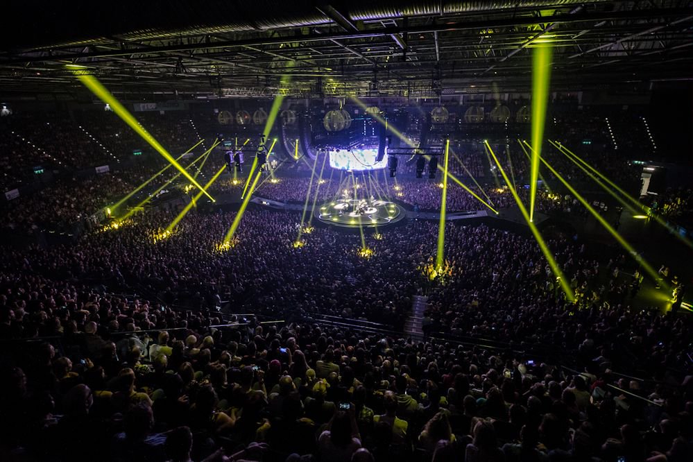 WorldwideMuse's tweet photo. Some shots from Birmingham last night #musebirmingham https://t.co/RzOFvIsiUN