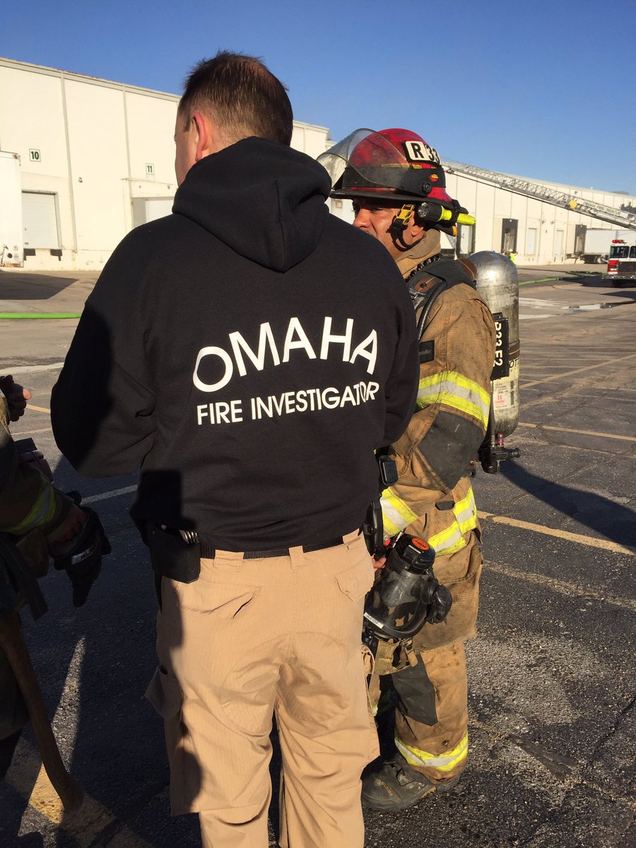 OPDOfcBossman's tweet photo. Fire investigators on scene at NFM. Waiting to access building and assess possible cause. @OFD1860 https://t.co/SWeqN4v1bt