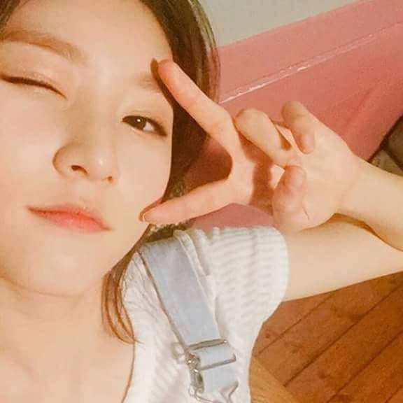 bangtanginers's tweet photo. Kim Saeron💞😍 https://t.co/QO6z5ZV1Ok
