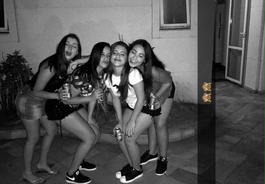 CKaltenbaher's tweet photo. Vcs tb estão vendo tudo girando? HAHAHHA ❤️ #RoledoAno #tasuable @AnnaPmferreira @GrandoPaes @BrunaSayuriM https://t.co/hFjPGKNC2l
