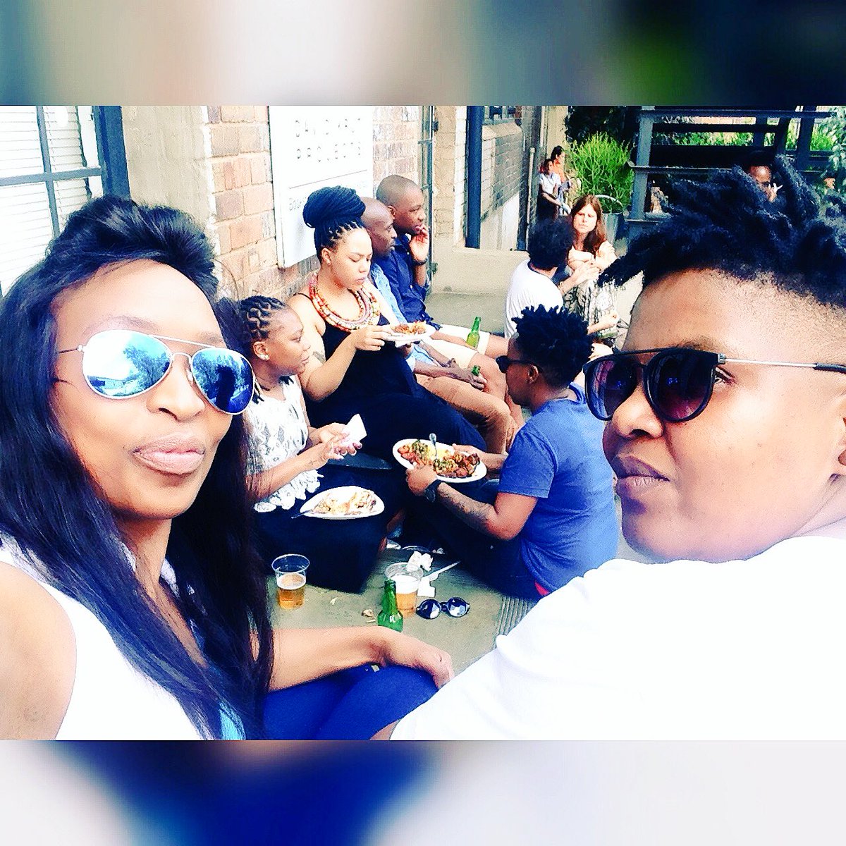 Khabonina_Q's tweet photo. We are SO out here !!! @ndofire @dambisa123 #JoziByDay 🌞 https://t.co/MHIKummAyj