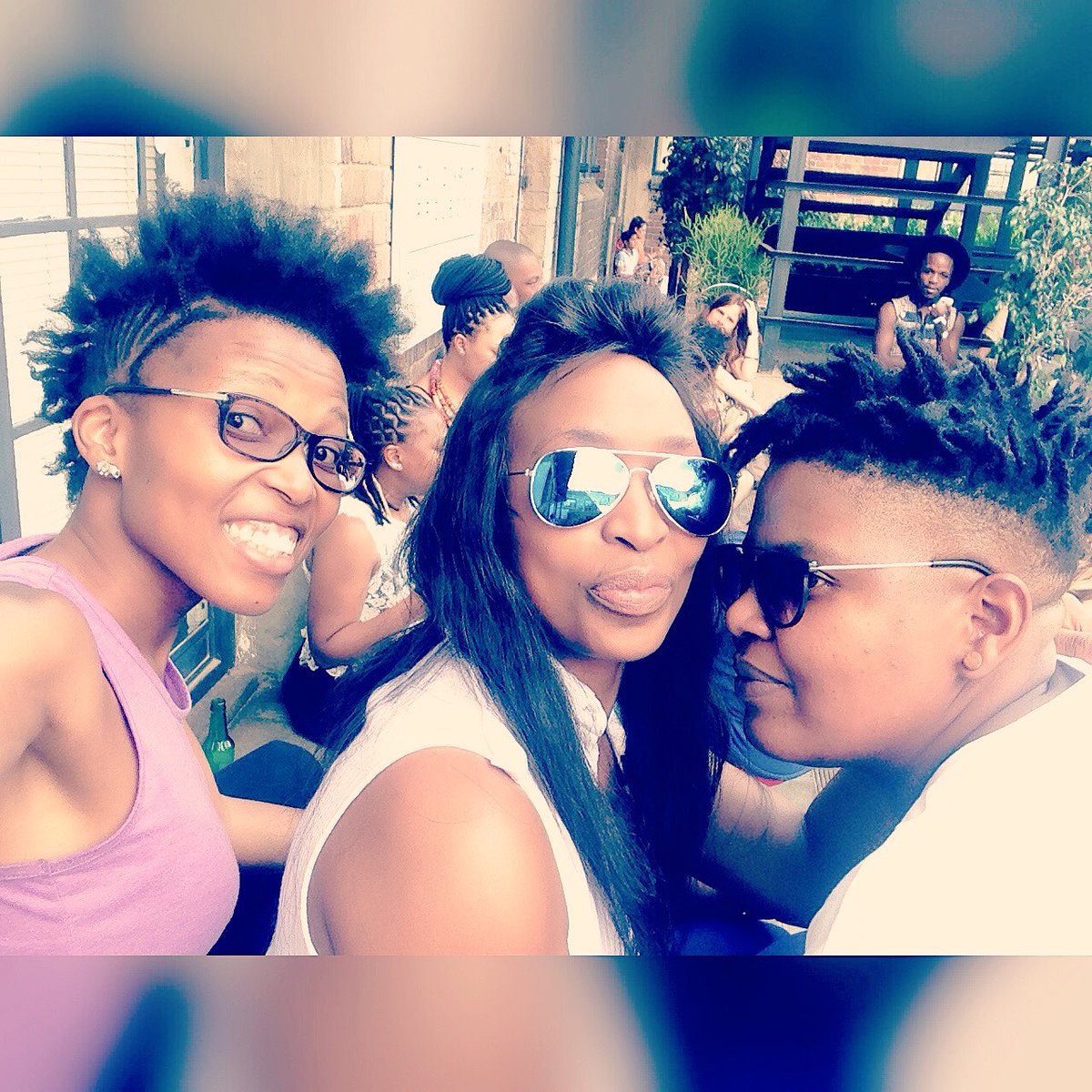 Khabonina_Q's tweet photo. We are SO out here !!! @ndofire @dambisa123 #JoziByDay 🌞 https://t.co/MHIKummAyj