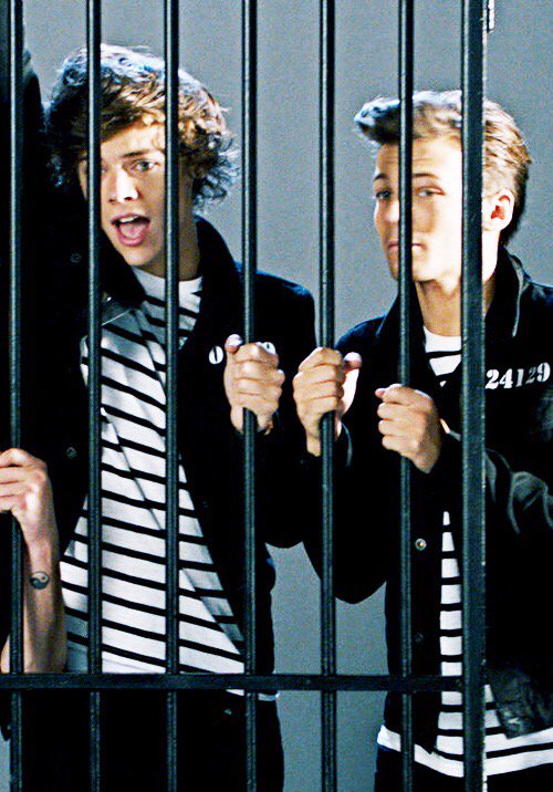 haroldreactions's tweet photo. when someone you know leaves school early https://t.co/DHtOgJIqwV