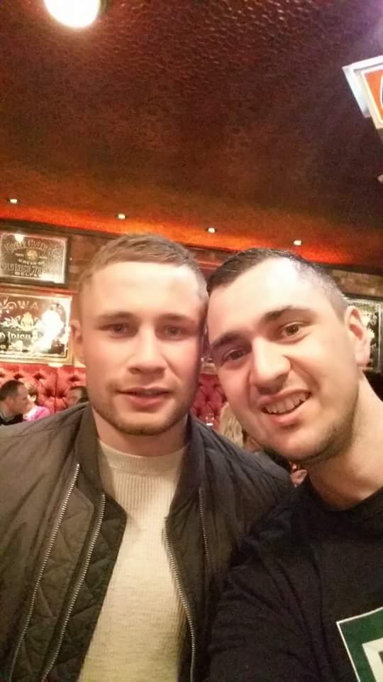 My brother asked me to go for a pint at the <a href="/HarpBarBelfast/">Harp Bar Belfast</a> I said no, he met World Champ <a href="/RealCFrampton/">Carl Frampton MBE</a> #Raging!