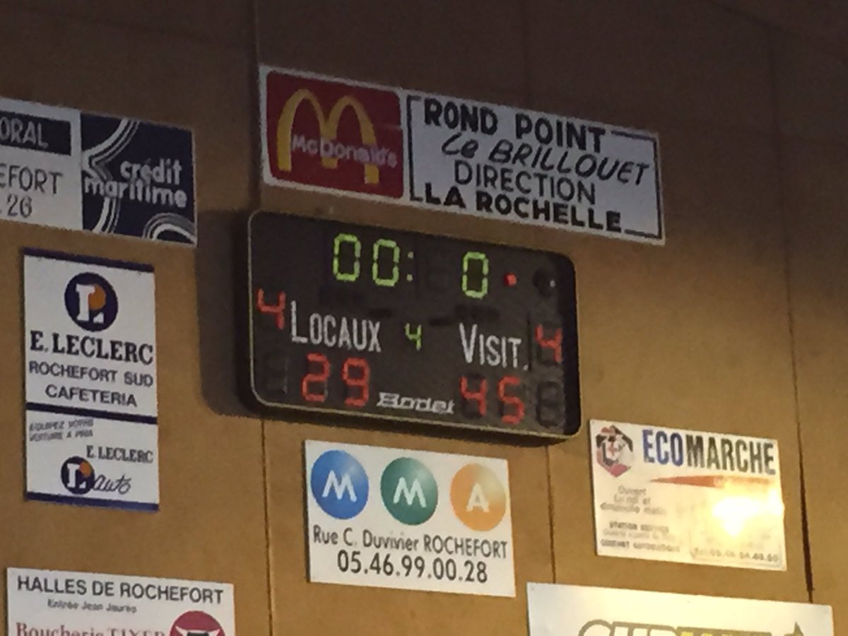 Cassie010280's tweet photo. Victoire à Rochefort, cette équipe nous réussi cette année, 2 matchs = 2 victoires #SCLJ #BASKET #DF2 https://t.co/rOge0OGp08