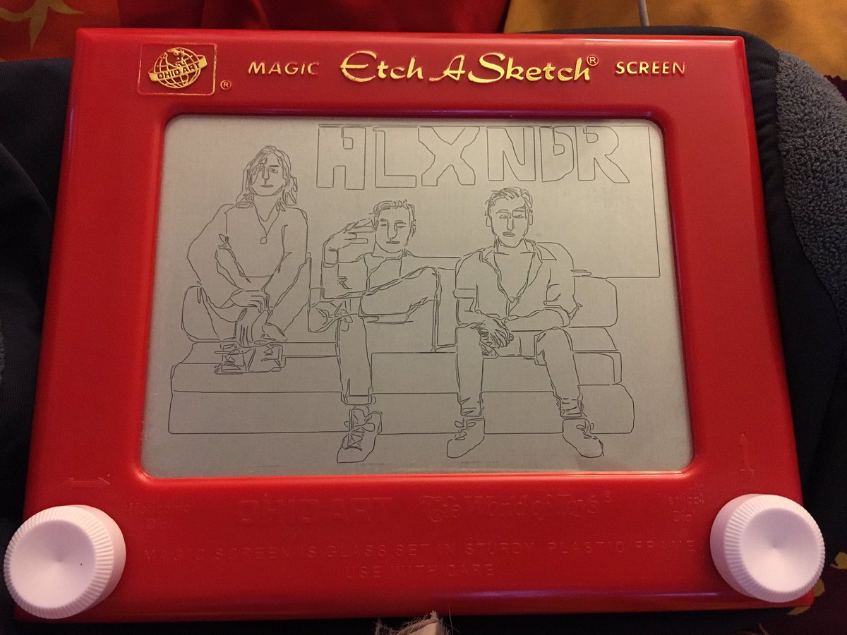 badetchasketch's tweet image. .@wearealxndr
