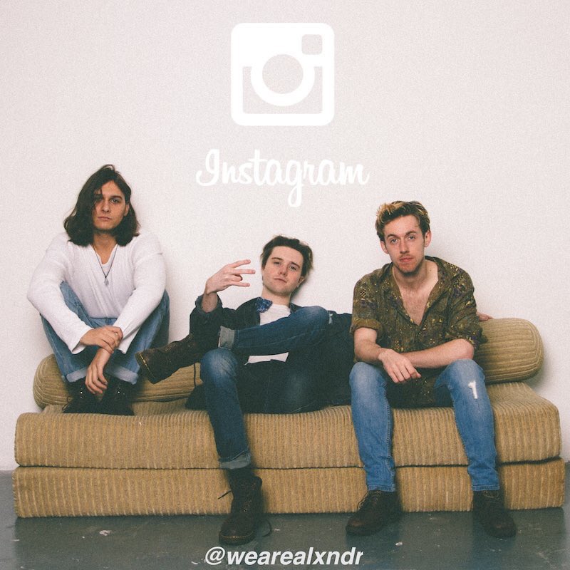 badetchasketch's tweet image. .@wearealxndr