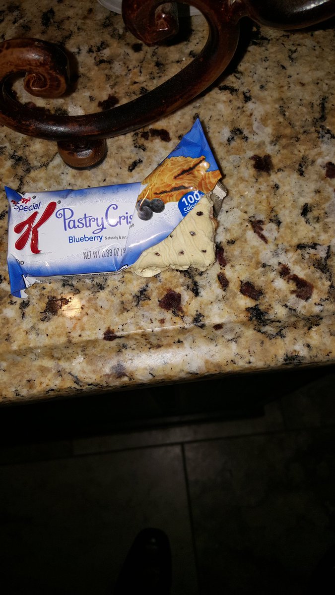 Fitzgibbons_D's tweet photo. #kellogs Special K Pastry Crisp; my daughter found a little extra protein #worm. New weight loss strategy? https://t.co/nqtwlV1zsJ