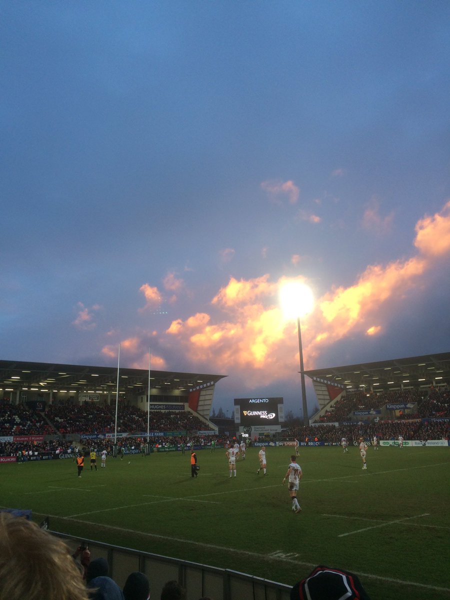 StephenCarr12's tweet photo. Went that pitch beautiful view Friday night  @UlsterRugbySP @KingspanStadium @UlsterRugby https://t.co/EK9kfHqCNN