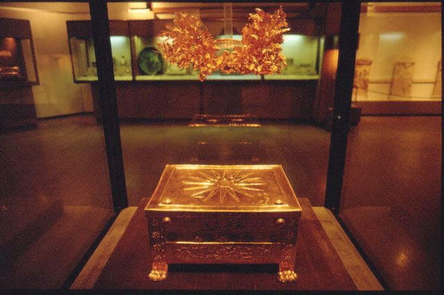Loving_Greece's tweet photo. Visita guidata al sito #archeologico di #Vergina da #Salonicco
https://t.co/stYF1By2jZ https://t.co/putpFIFwSx