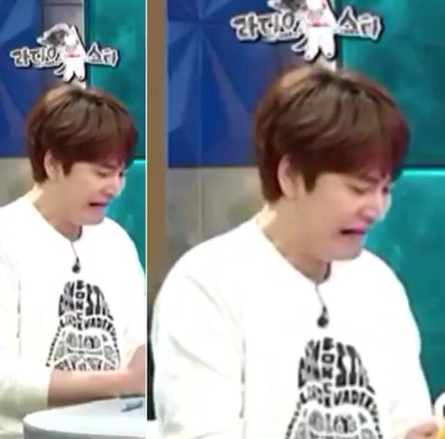 arawook16's tweet photo. シンプルにラスであくびを我慢してブサくなるギュの顔。

#笑ってはいけないsj24時 https://t.co/XaDxhjuaof
