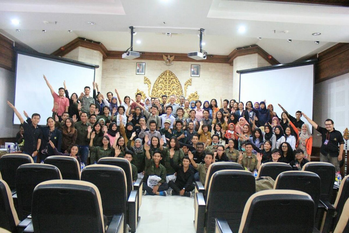 BEMFKH_UNUD's tweet photo. 2 &amp; 3 April 2016 
#Semnas#workshop#fkhudayana#minprorothschildi https://t.co/5rGXJSKOuO