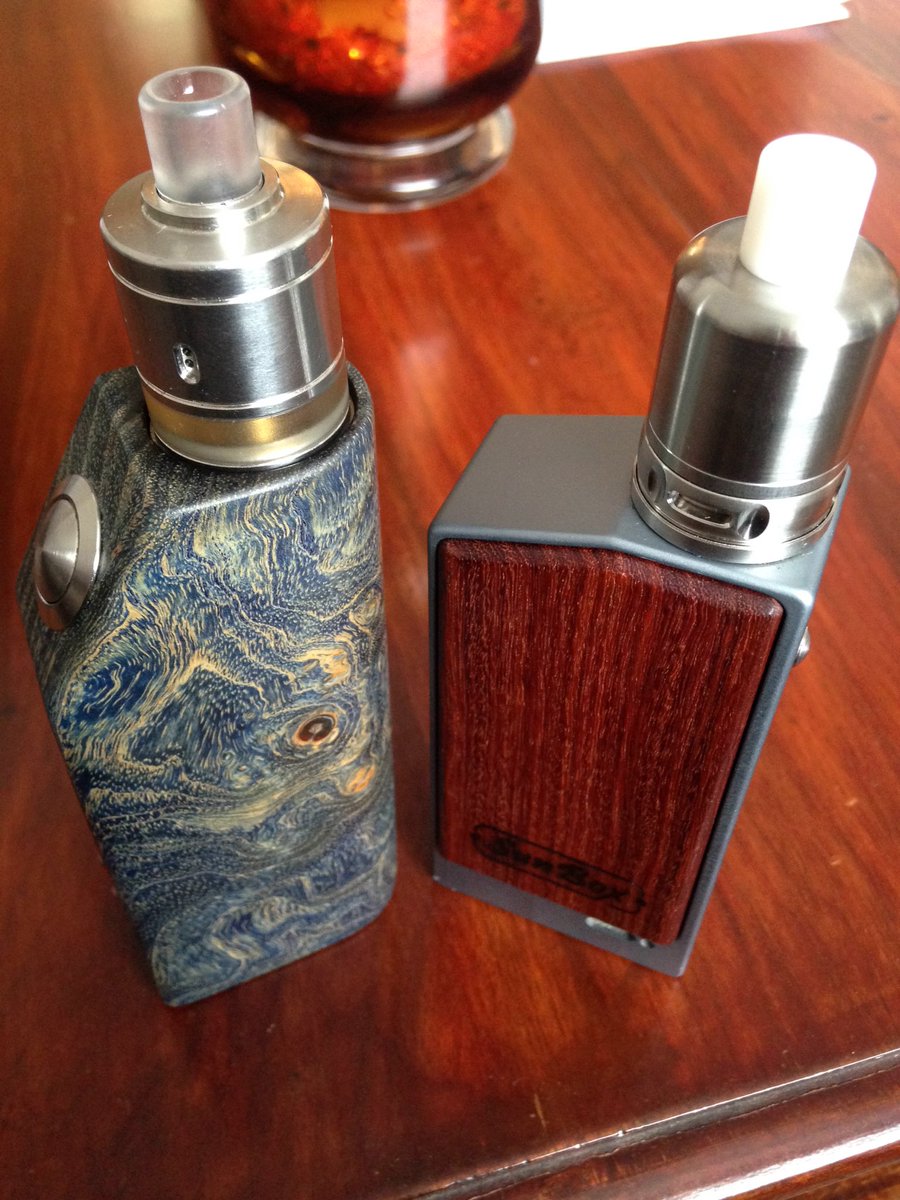 Working hard to keep those Monday blues at bay! Hope your Sunday is chilled #vapefam #vape #vapeuk #notblowingsmoke