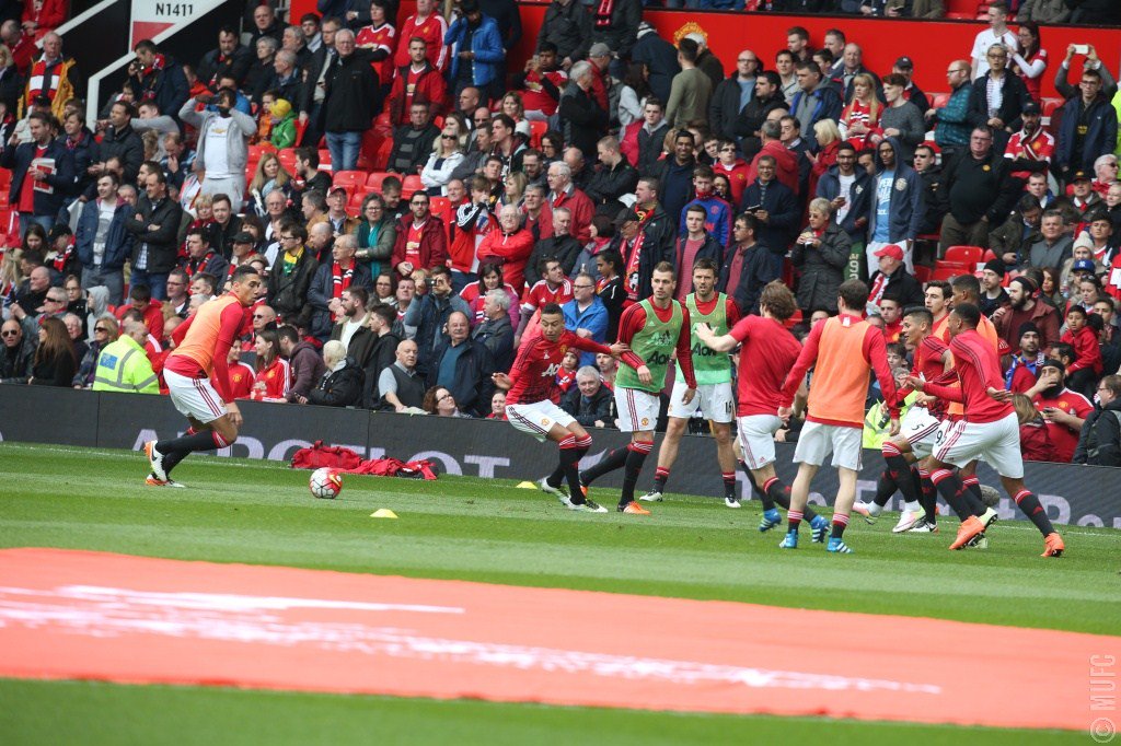 Manchester United on Twitter "Kickoff is just under 15 minutes away