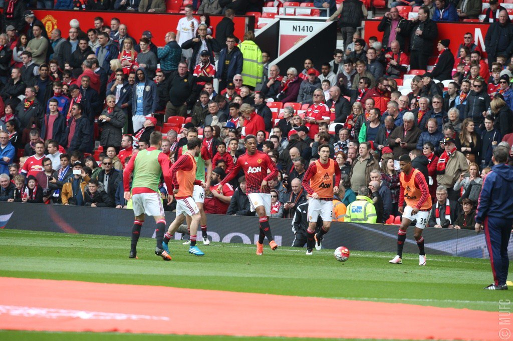 Manchester United on Twitter "Kickoff is just under 15 minutes away