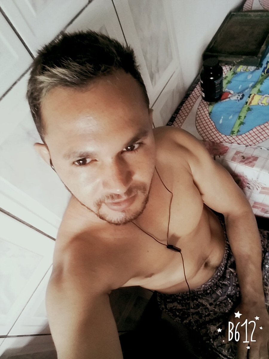 Caleb13gomes's tweet photo. https://t.co/7siUjpokkE
