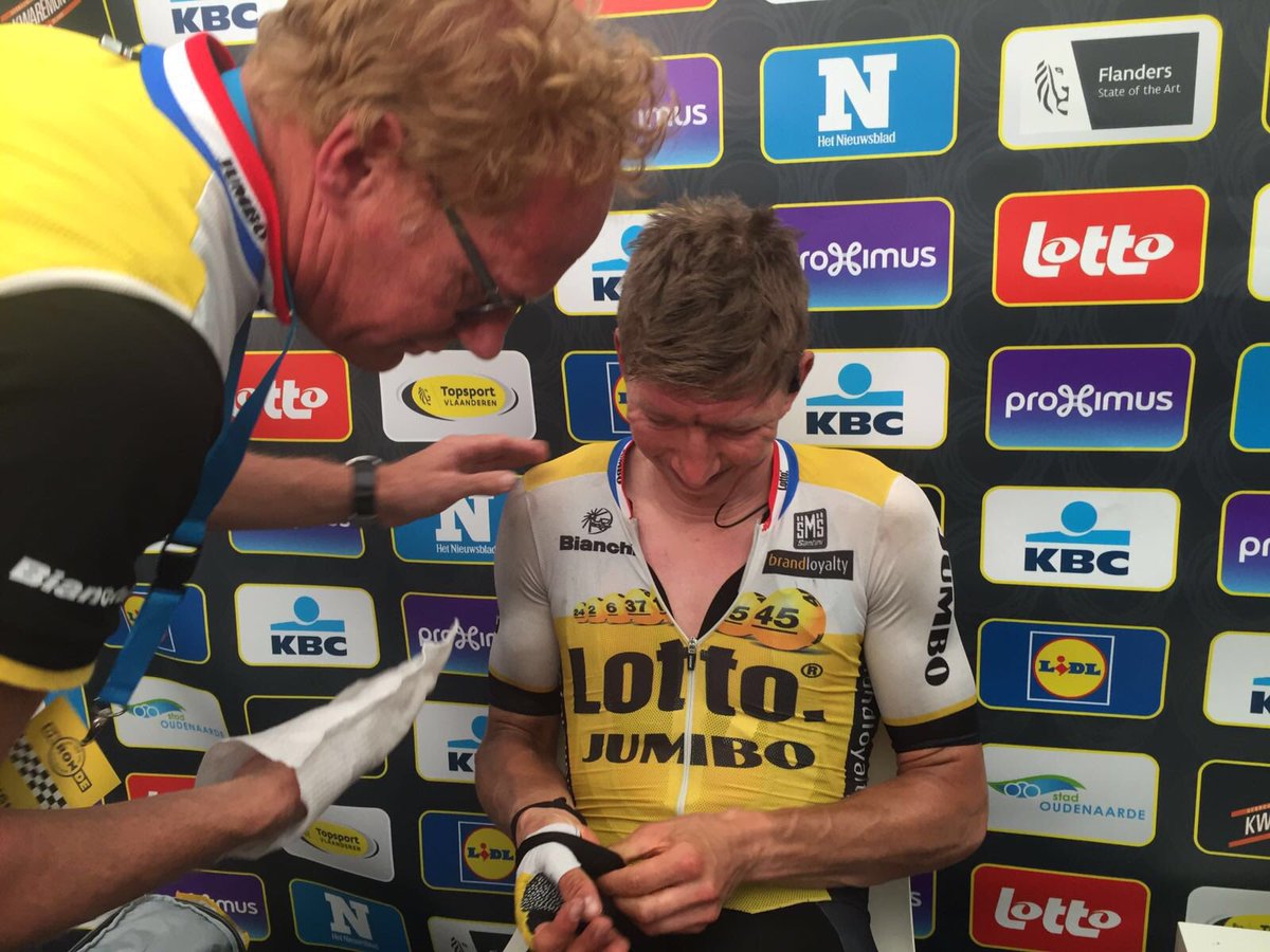 vismaleaseabike's tweet photo. This is how you look after finishing 3rd in the #RVV. https://t.co/cEh1zw8s3v