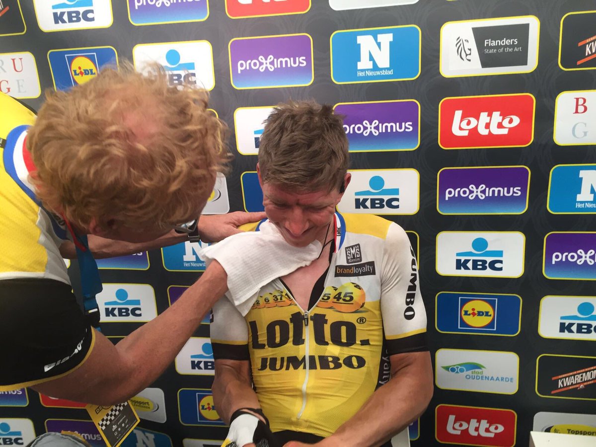 vismaleaseabike's tweet photo. This is how you look after finishing 3rd in the #RVV. https://t.co/cEh1zw8s3v