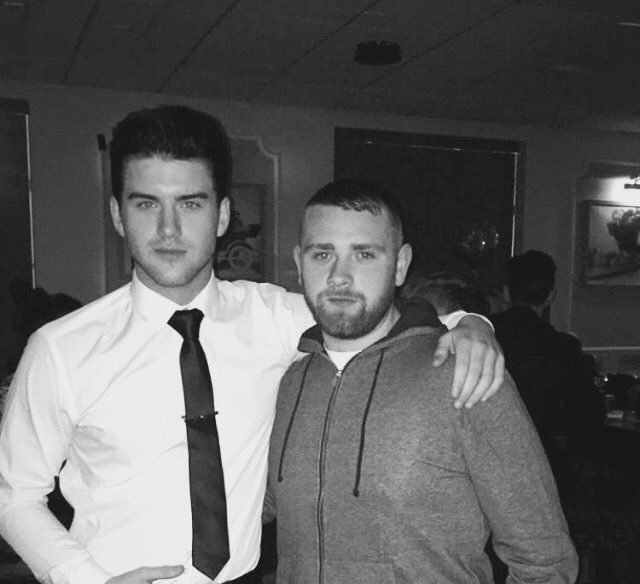MarkFOFFICIAL's tweet photo. Out with the Sean fella last night for his mams 50th great night :) https://t.co/FYOmwVOaRG