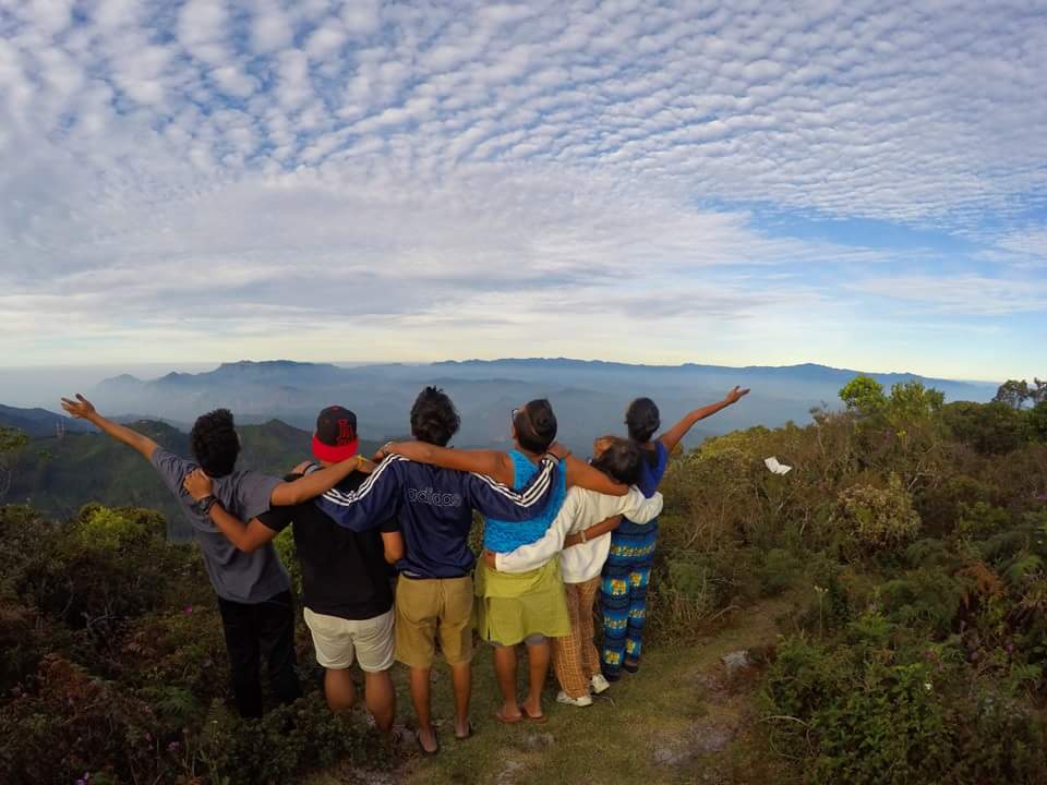 ItsPaull's tweet photo. Cuz #March2k16 was best above all!
#TravelSL #2k16BeMemorable #Alagalla & #Namunukula PC_MalithAuditore & @Anjalaf https://t.co/ifTYeA0aqX