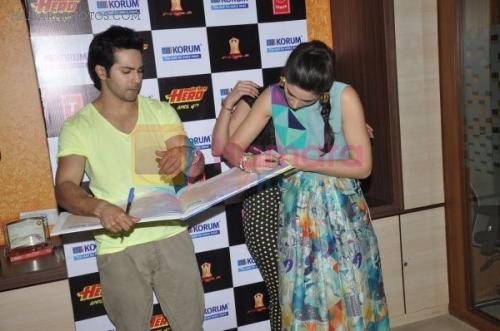 iamalishax's tweet photo. Promotion Days 💕 #2YearsOfMainTeraHero @MainTera_Hero  @Varun_dvn @VarunDhawan_FC 💕 https://t.co/aQYx5WWObw