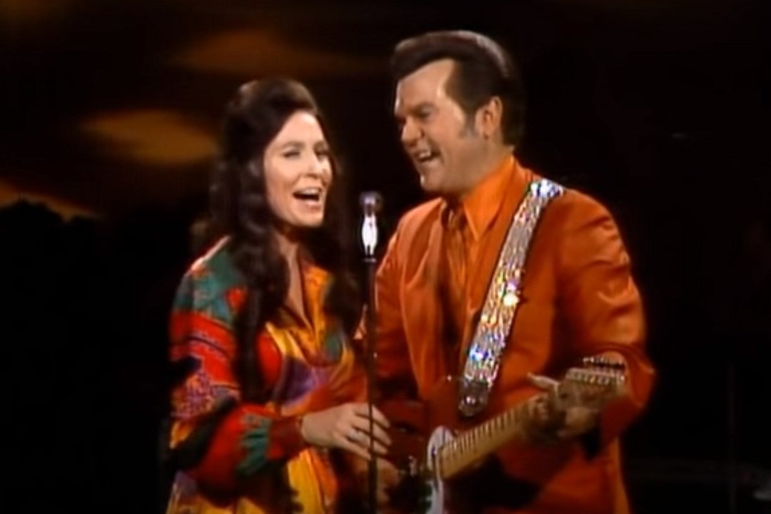 thebootdotcom's tweet photo. Only one of the best pairings of ALL TIME! https://t.co/MeRDI77jK1 #AfterTheFireIsGone https://t.co/yoZGBtAHfI