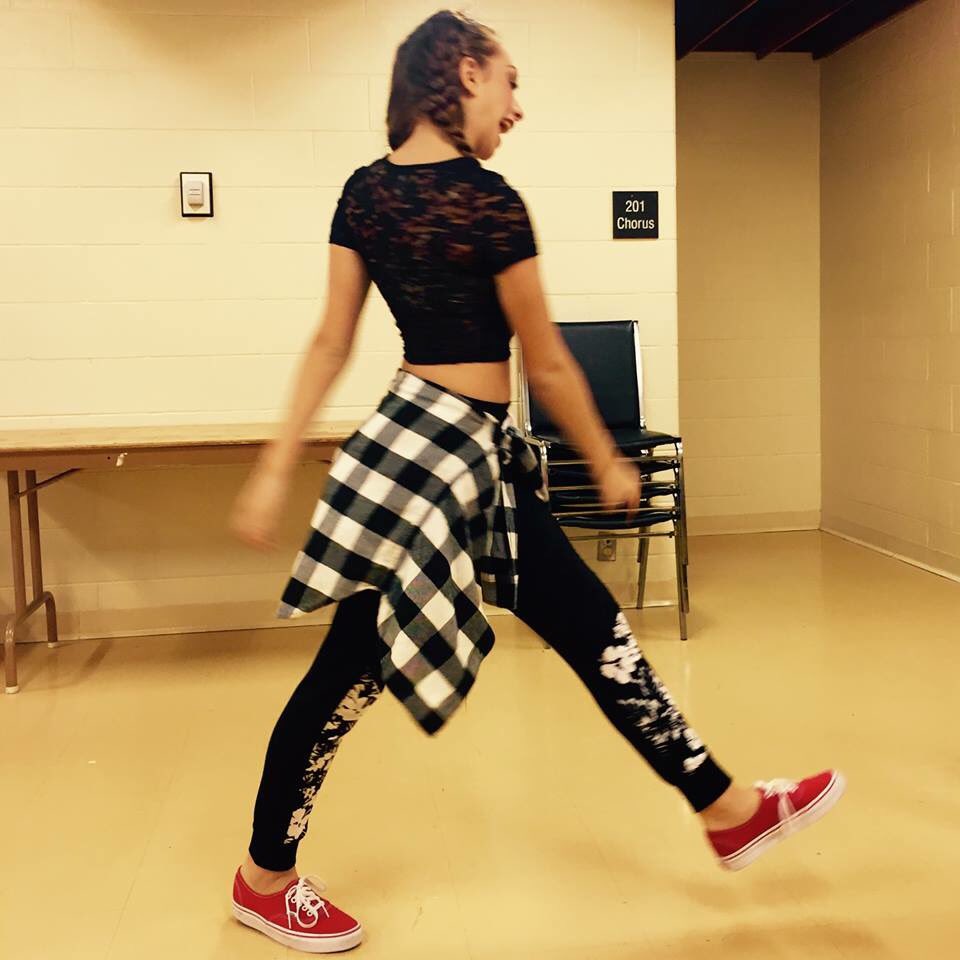 BalletEtc140's tweet photo. Strurttin' her stuff! #BEhiphop #udchamilton https://t.co/FM7Sweesit