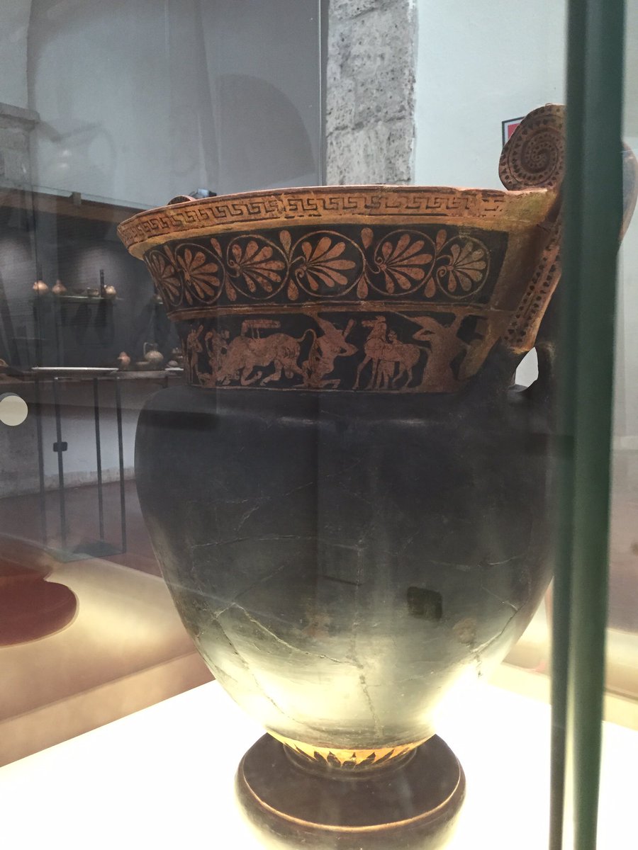 MuseoArcheoSA's tweet photo. #LoveMW amiamo le storie raccontate sui vasi @MuseumWeek @TheStoryreller @fsnews_it @rtl1025 https://t.co/oaaCV5JL80