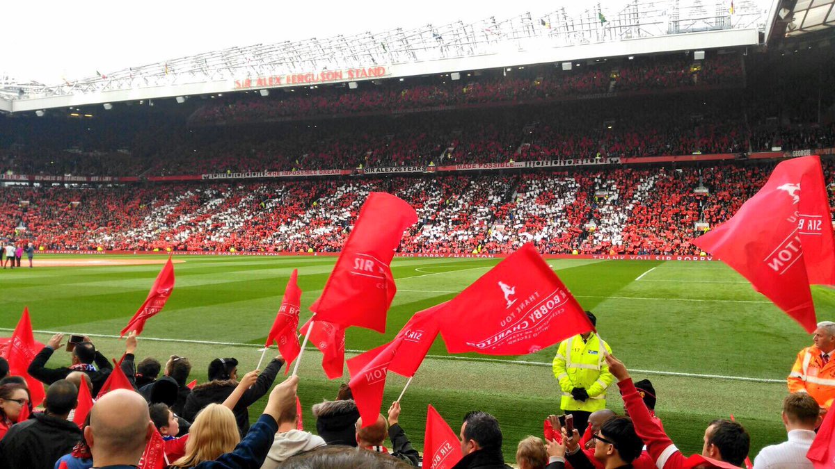 Epsonworldcup's tweet photo. What an occasion! The unveiling of the Sir Bobby Charlton Stand #EpsonMUExperience https://t.co/XCyOGzpQpI