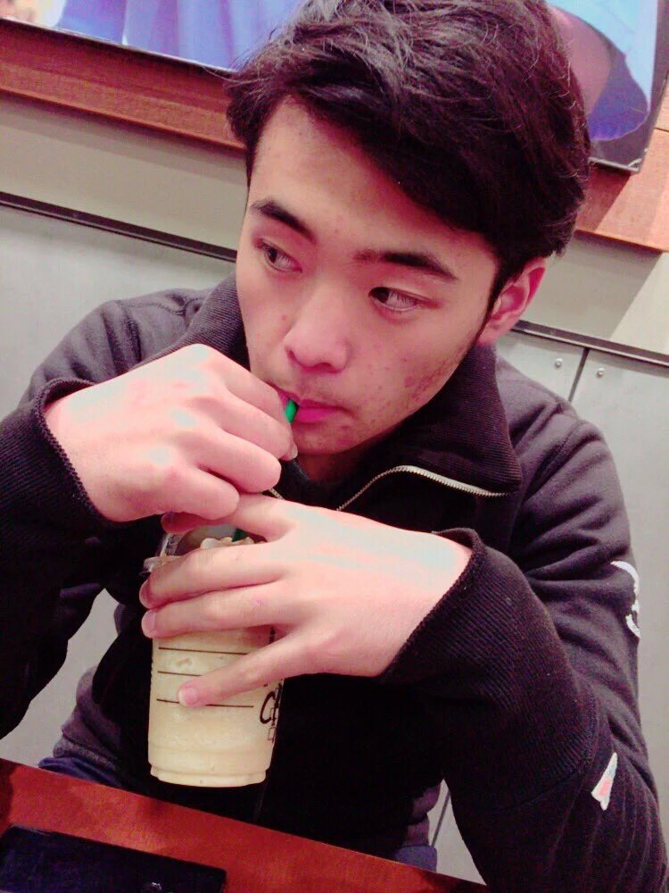 eiji_ELT's tweet photo. タグします
#フリースタイルダンジョン 好きな子
#ラップ好きもしくは2win好きな子
#お洒落な方と繋がりたい 

いいねやRTしたらフォロバします
↑これ確定※公式はしません https://t.co/dmyDN4kZWJ