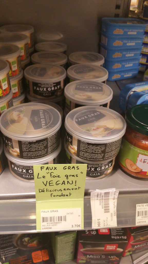 CartesOuMenus's tweet photo. @FandeFoieGras Bon !, pas bon ! moi j'vais commercialiser un caviar vegan ! https://t.co/6SM7MYAuTe