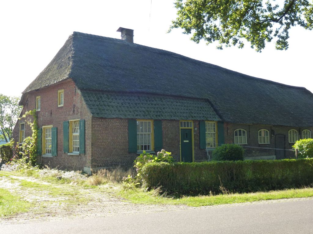 Heemschut vraagt om handhaving bij boerderij Geldrop-Mierlo erfgoedstem.nl/heemschut-vraa…
