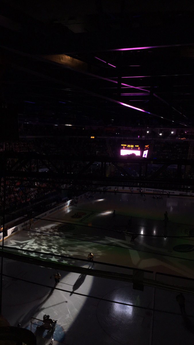 TameronDrake's tweet photo. Elite Ice Hockey League Playoff Finals #POFW2016 https://t.co/VhSDSgbKPq