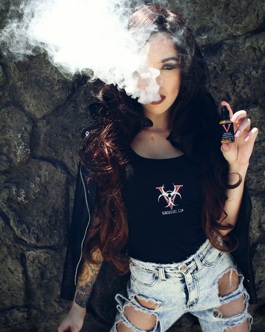 Check out @DJAqueousdotcom gourmet vape juice its #bloodorange Get yours now before he runs out! Pic:<a class="tags" target="_blank" title="On Twitter" href="/?out=eyJ0eXAiOiJKV1QiLCJhbGciOiJIUzUxMiJ9.eyJpYXQiOjE3MjE4OTAzNjQsImlzcyI6InR3cG9ybnN0YXJzLmNvbSIsIm5iZiI6MTcyMTg5MDM2NCwiZXhwIjoxNzUzNDI2MzY0LCJyZWRpcmVjdF91cmwiOiJodHRwczovL3R3aXR0ZXIuY29tL0RKQXF1ZW91c2RvdGNvbSJ9.j-Nfdj__hqt1YMEOnaBtl1oqtklkRKz4rr6SdwYn5vPd1nhxi5yr5pnjcNfMyB8vlQD6g5xPGDk3QJLayNStgQ">@DJAqueousdotcom</a><a href="/tag/bloodorange"class="tags"><span>#bloodorange</span></a>