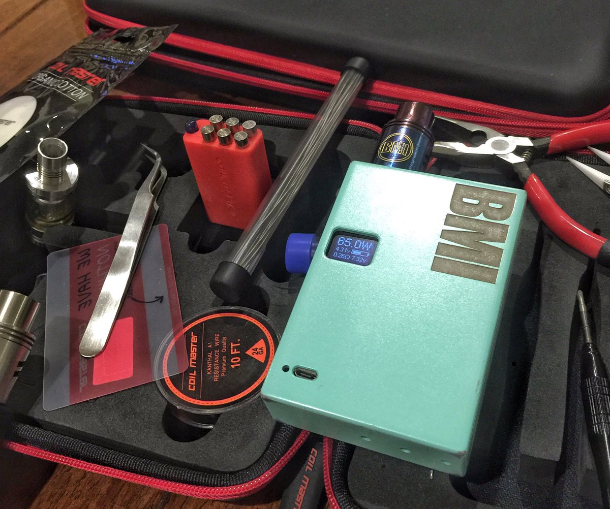 vdonts's tweet photo. The usual.... ⛏🔨⚒🔬🌡🔧
#vape #vapor #vapelife #vapenation #vapestep https://t.co/b0WPKYoB9d
