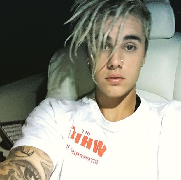 crownedbiebs94's tweet image. Company.