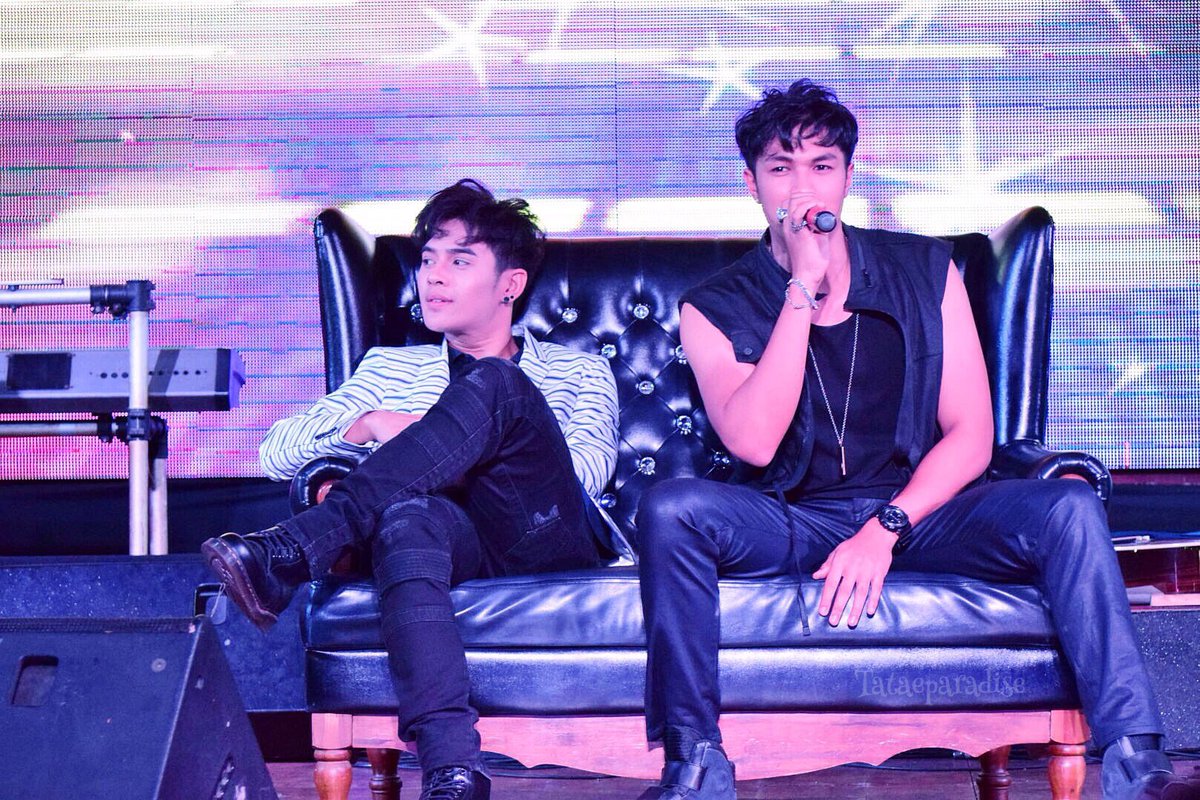 TataeIstheBest's tweet photo. ช่วยไม่ได้ช่วยไม่ได้อีกแล้วใจ
ก็เธอดึงดูดขนาดนี้ ~ 💖

@Benzji_af12 @MaxAF12 #benzji https://t.co/bmD2ugF6dX