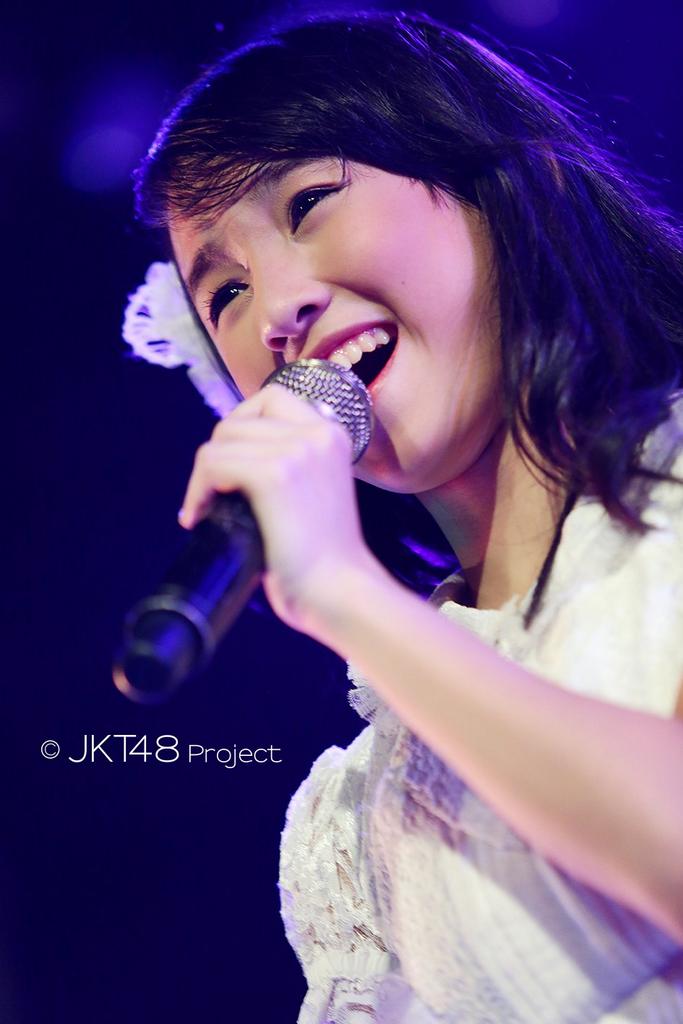 Have an anti-mainstream birthday, Neptune girl. Continue your journey in space and thanks for visiting the Earth!