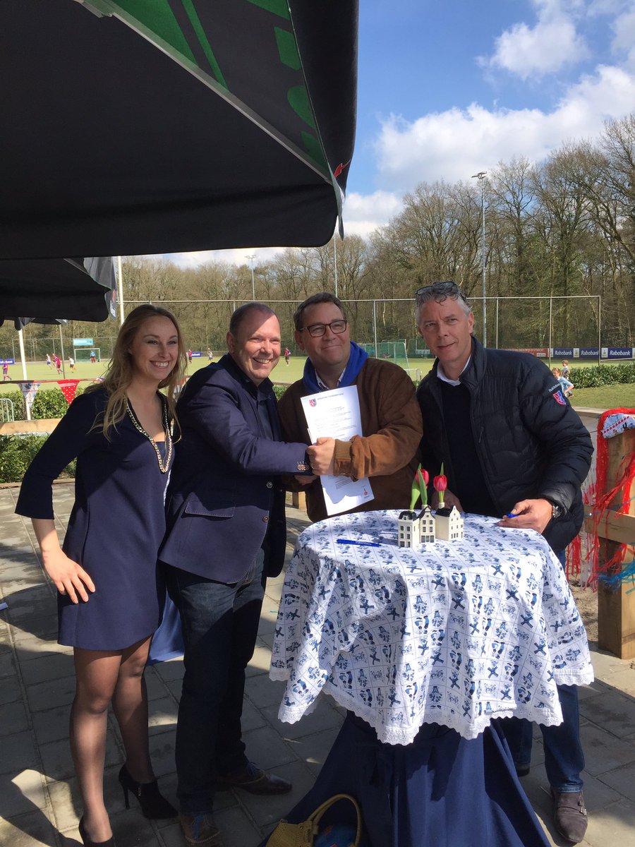 VendorBV's tweet photo. Via dealer @CleancareBV heeft hockeyclub SCHC Bilthoven @Stichtsche nu frisse sanitaire voorzieningen van @VendorBV https://t.co/4097I5tw3m