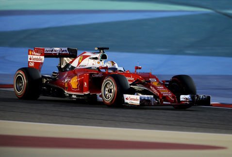 IsraelBtun's tweet photo. Vettel no pudo tomar la salida en Bahréin https://t.co/sfIAdQiF5E