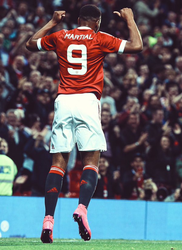 FootballFactly's tweet photo. Anthony Martial scores the club’s 1000th Premier League goal at Old Trafford. 💯🔴 https://t.co/LQB8BPrZIO
