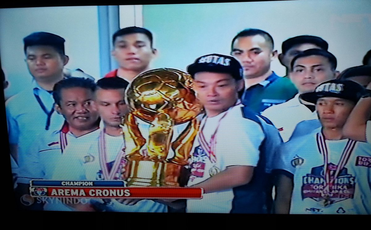 BanyuGeni86's tweet photo. @PersibOfficial @infomalangraya @AremafcOfficial @EdanBolaRCBFM https://t.co/G4jBCoJ2b7