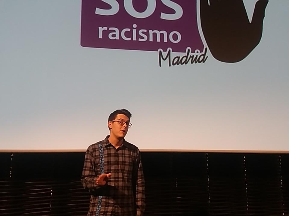 sosracismomad's tweet photo. Y @Angelahoz_ nos cuenta la fábula ganadora del premio del jurado. Acércate a #JornadasSOS en @CinetecaMadrid https://t.co/dOsRwgtai2