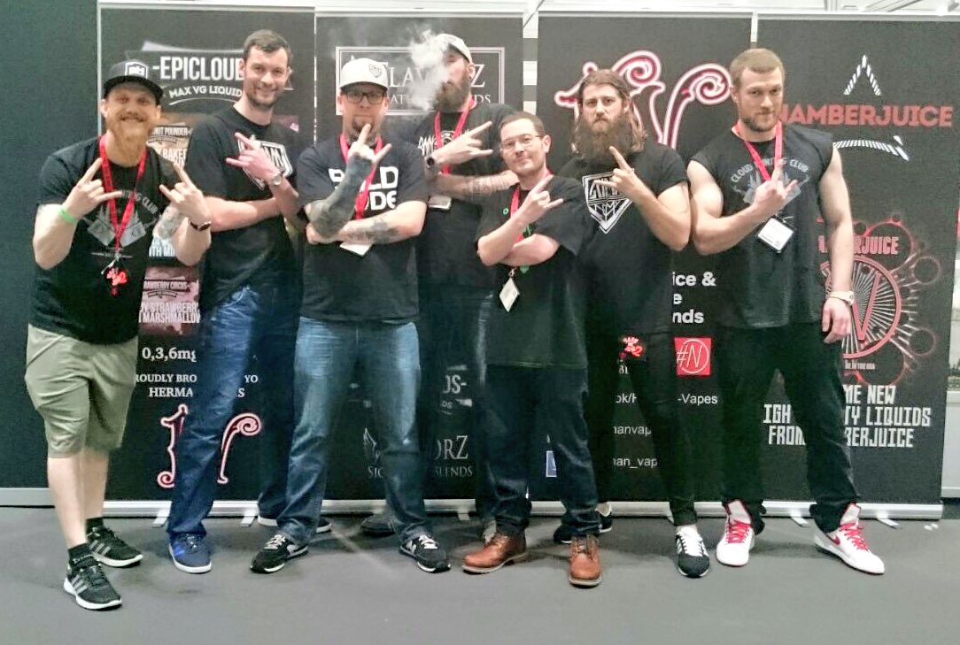 herman_vapes's tweet image. Outstanding weekend with the #GrimmArmy! #HermanVapes @GrimmGreen @NamberJuice #Epiclouds #Tootlyfe #VapeJamUK