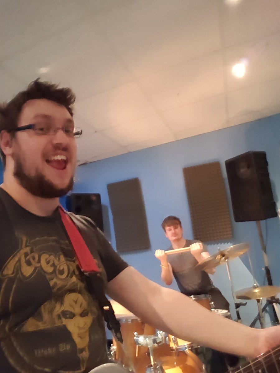 ThePolyesterOD's tweet image. All that sun today and we were stuck indoors, eh?

We are now a two-piece! 

Alex - Drums
Craigles - Vox and Guitar