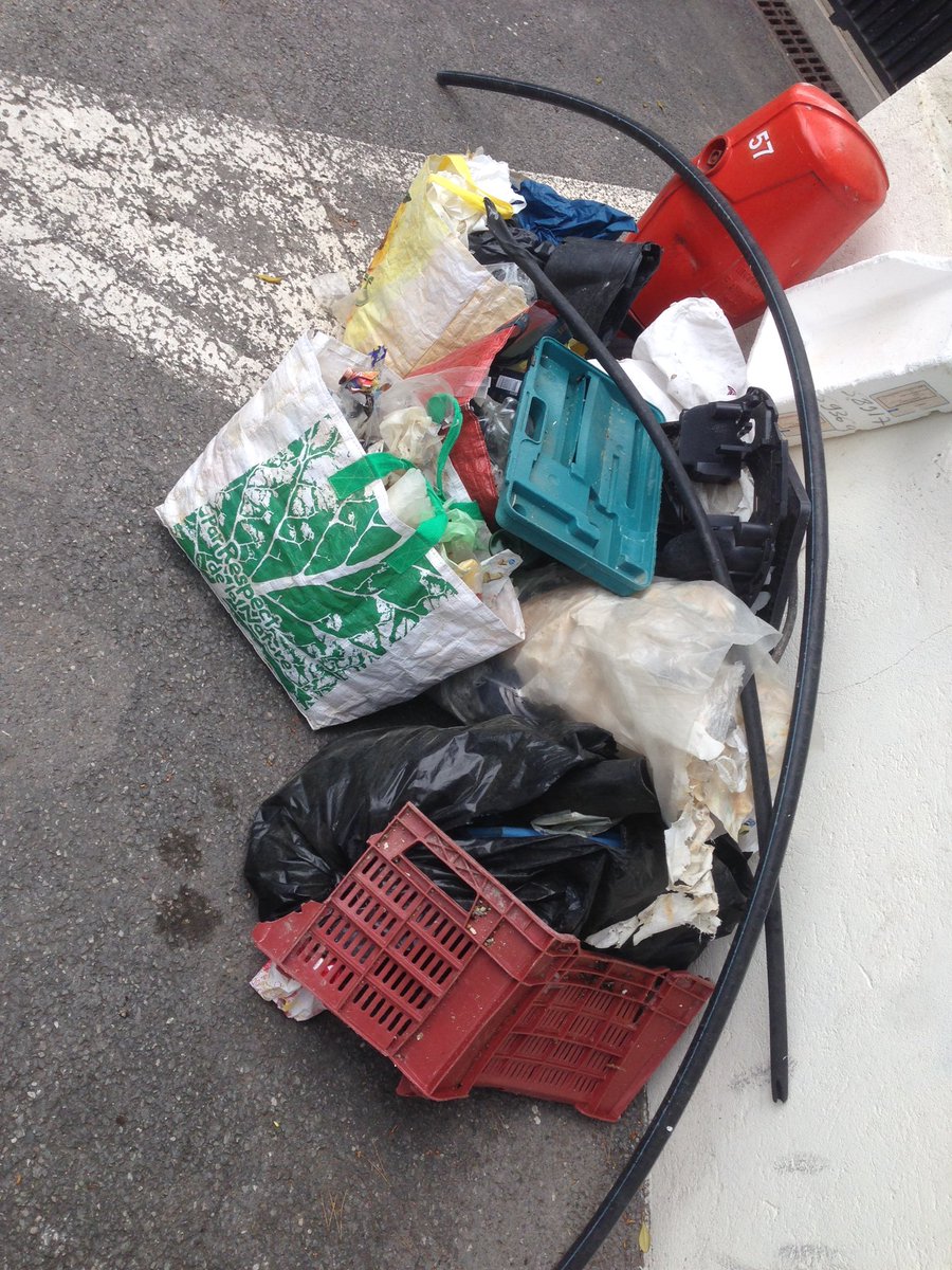 PaddleCleaner's tweet photo. Ce qui n'était qu'une simple balade c'est terminée en chasse aux plastiques. https://t.co/p1qqjuSHak