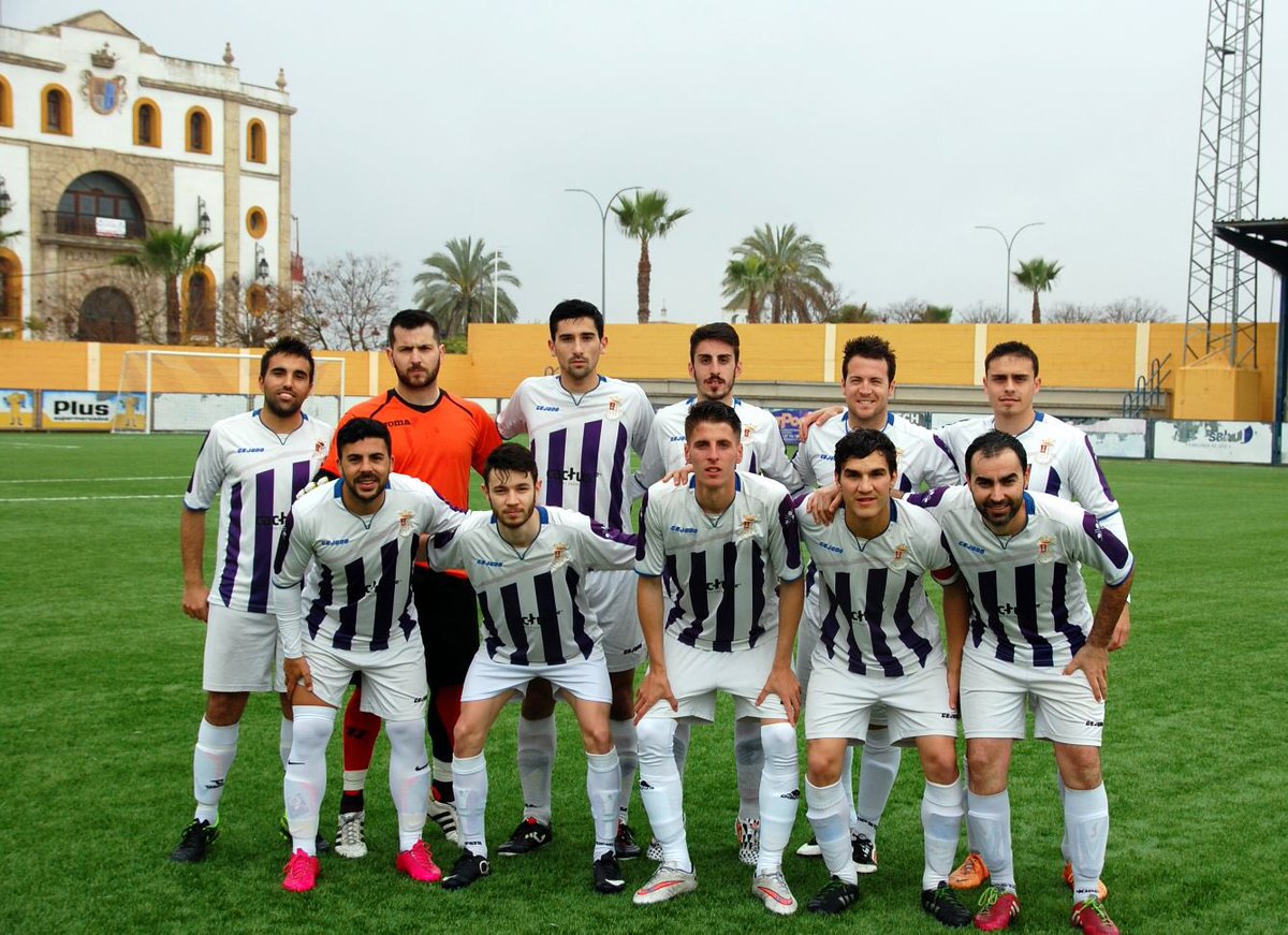 Espartinascf's tweet photo. Fotos del partido de hoy. https://t.co/M4Pgs3ONW0